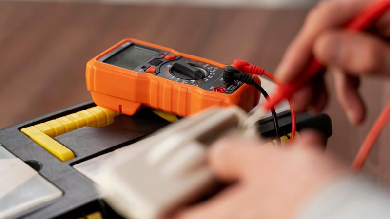 Teste de Isolação Elétrica: Como Garantir a Segurança e Eficiência dos Seus Equipamentos